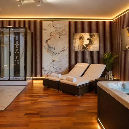Argentum Private Basen Sauna Jacuzzi 게스트하우스 3*