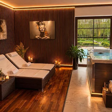 게스트하우스 Argentum Private Basen Sauna Jacuzzi 3*